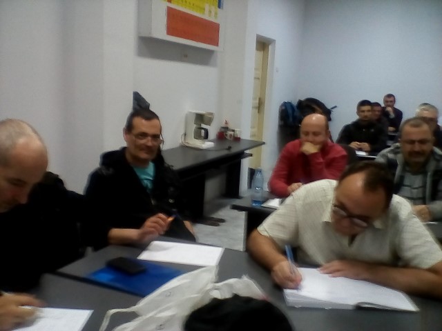 Gr 9 electricieni la scoala de Sarbatoarea Romaniei.jpg
