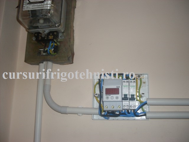 contorul si tabloul electric.JPG