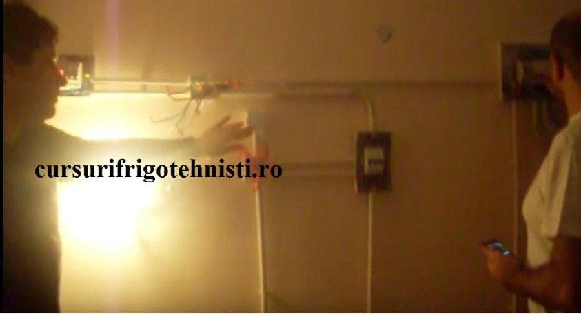 Prima lampa aprinsa de noi ...jpg