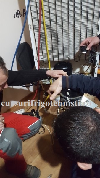 Pornirce compresor pe direct.jpg