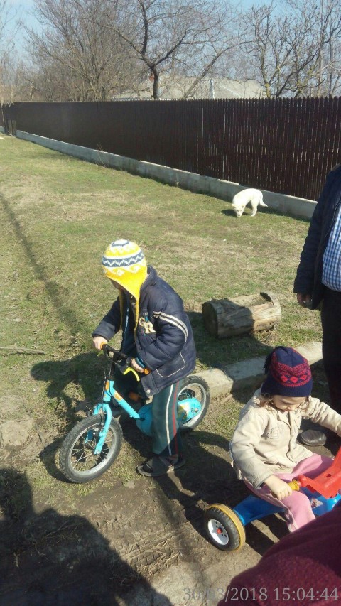 o bicicleta este binevenita sa faci miscare .jpg