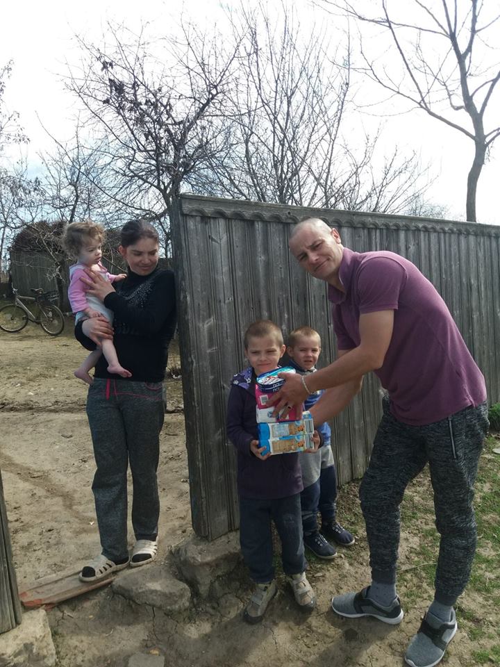 primesc cate ceva.jpg