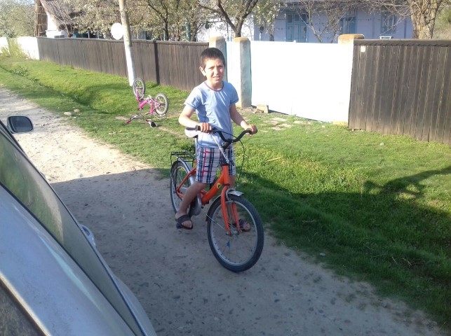 Cu bicicleta la plimbare  (Small).jpg