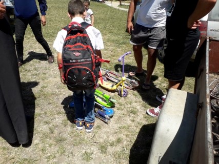 Are de unde alege  (Mobile).jpg