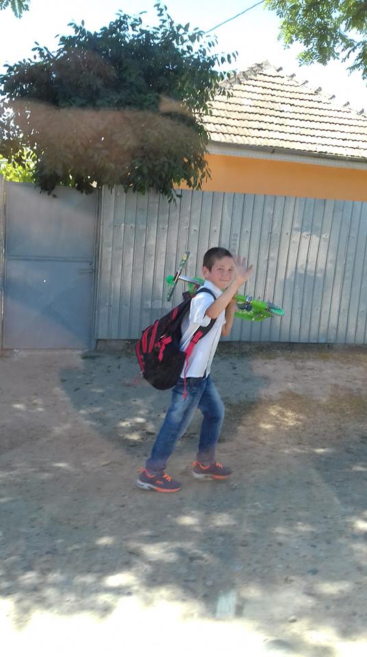 A primit o trotineta este fericit .jpg