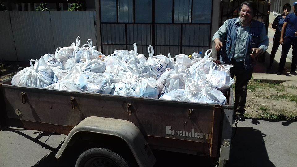 am umplut remorca .jpg