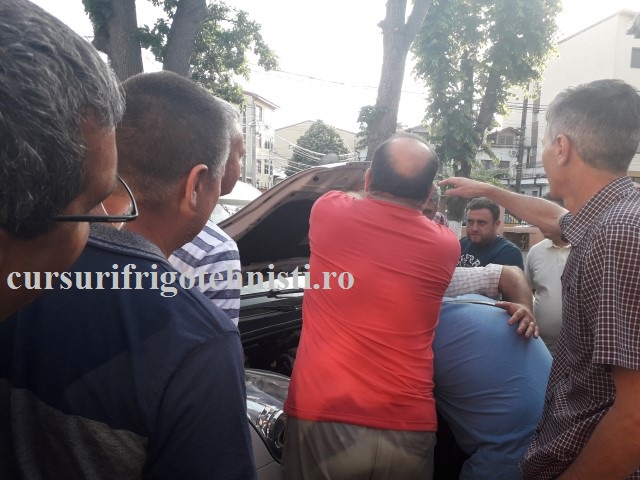 Aer conditionat auto gr 14 freon r134A .jpg