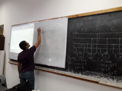 Cristian afla curentul de pornire la un motor asincron .jpg