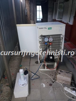 congelator R600a freon inflamabil.jpg