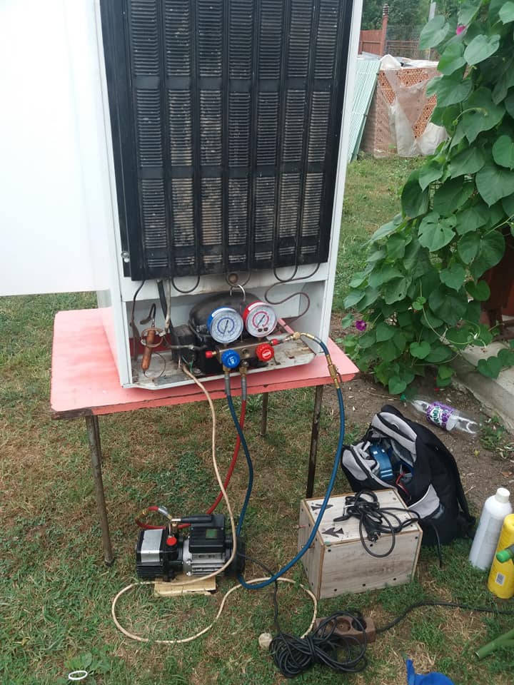 pregatesc incarcarea cu freon r600a.jpg