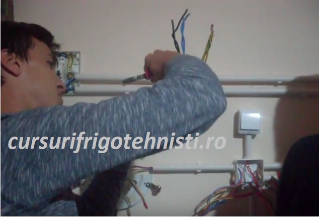 Legaturi electrice in doze de legatura.jpg