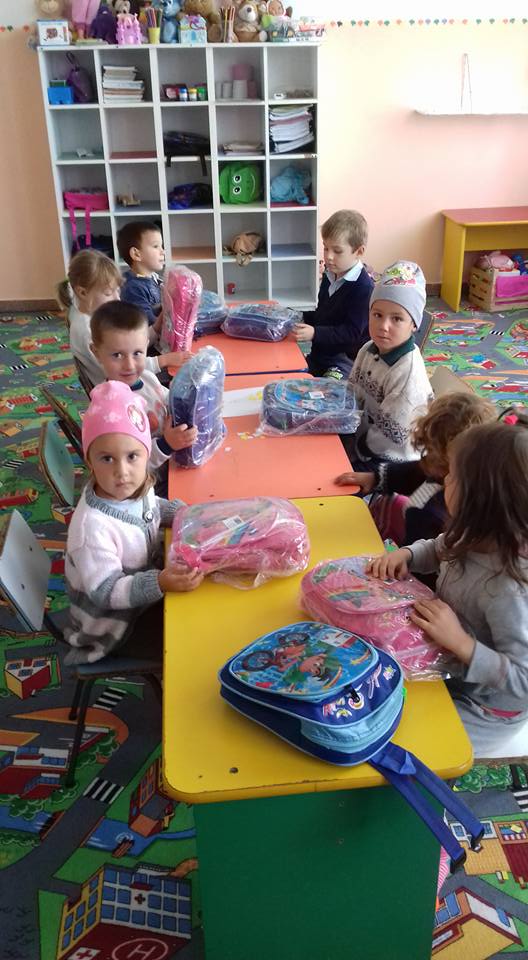 Copii au primit ghioydane si rechiyite 1.jpg