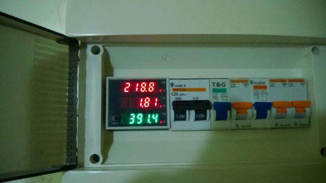 tablou electric cu sina metalica .jpg