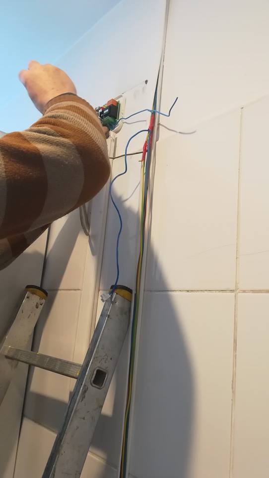 electricin parat circuit de priza 1.jpg