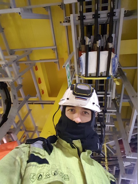 cablaj electric de forta substatie de producerea enerhiei electrice 2 (Small).jpg