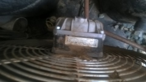 servisat masina frigorifica r404A.jpg