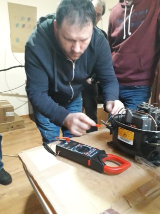 verificare continuitate infasurari electrice compresor monofayat .jpg