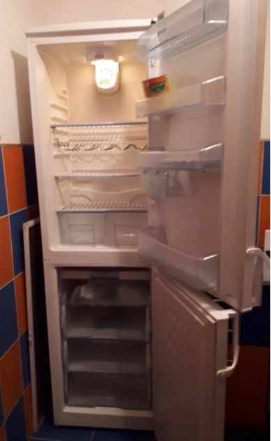 combina frigorifica r600a.jpg