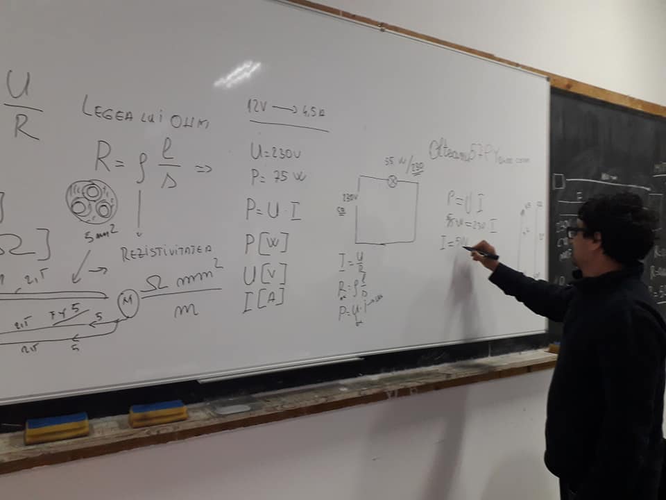 Gabriel la tabla.jpg