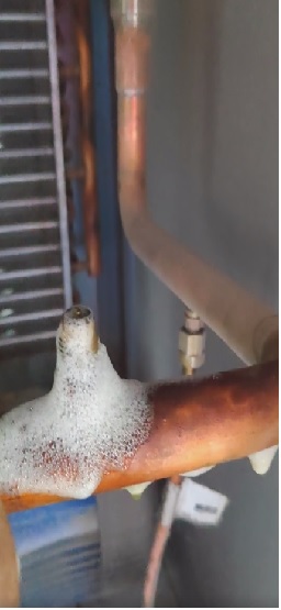 circuit frigorific detectat pierderi freon R404.jpg