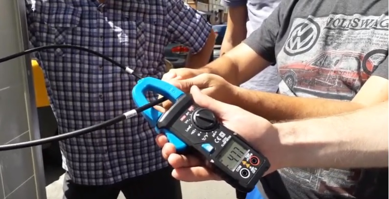 Masuratori electrice curentul de scurtcircuit panou fotovoltaic.jpg