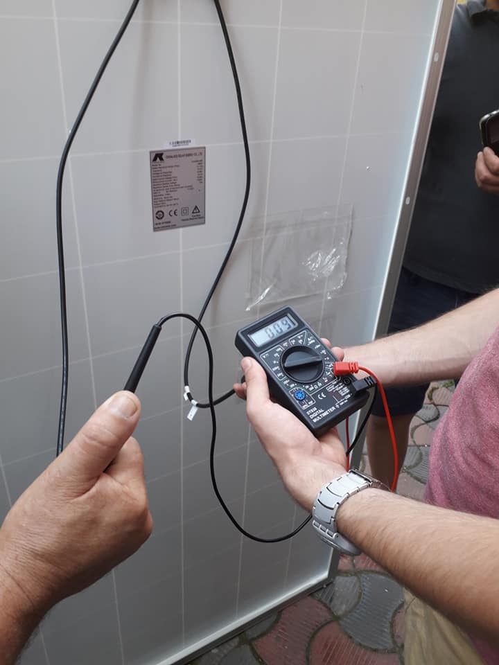 Masuram tensiunea de mers in gol.jpg