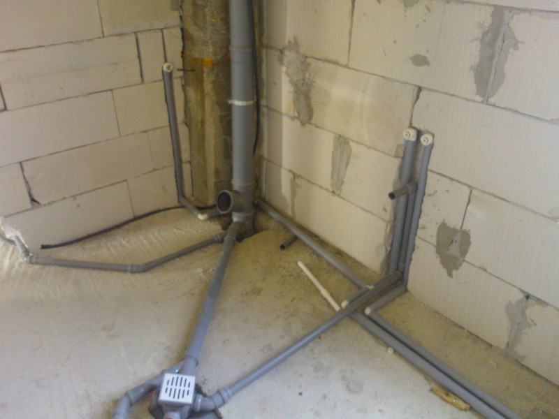 Menajera si sifon de pardoseala .jpeg