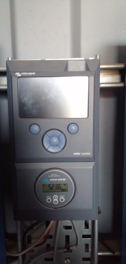 controler sistem fotovoltaic U=48V (Small).jpg