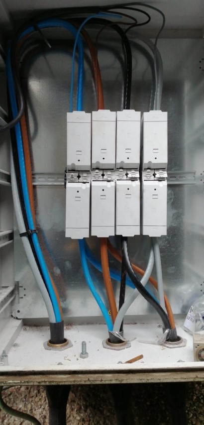 conectori sistem fotovoltaic  (Small).jpg