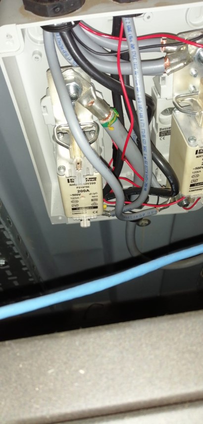 Legaturi electrice U=400V sistem fotovoltaic  (Small).jpg