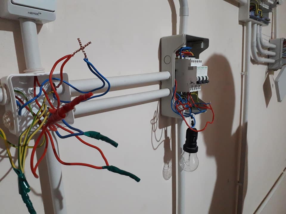 lampa de balast U=230V .jpg