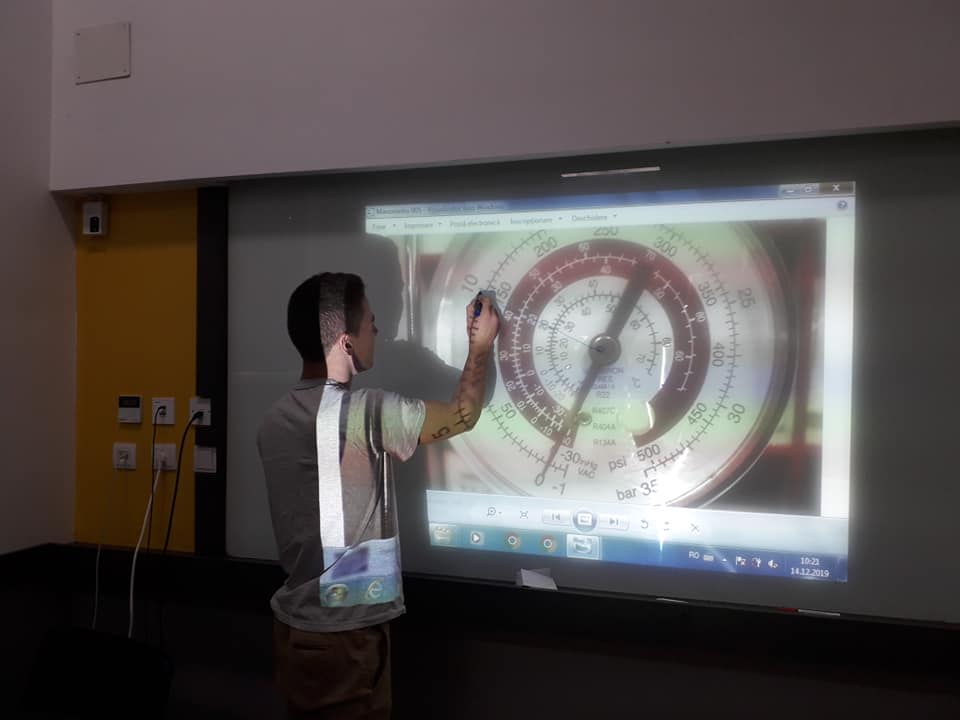 Presiunea de condensare freon R410A.jpg