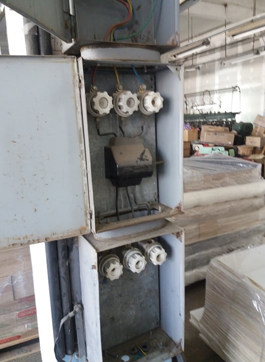 TABLOU TRIFAYAT MONTAT IN HALA DE PRODUCTIE .jpg