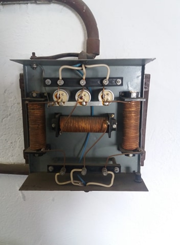 filtru cu bobine si condensatoare .jpg