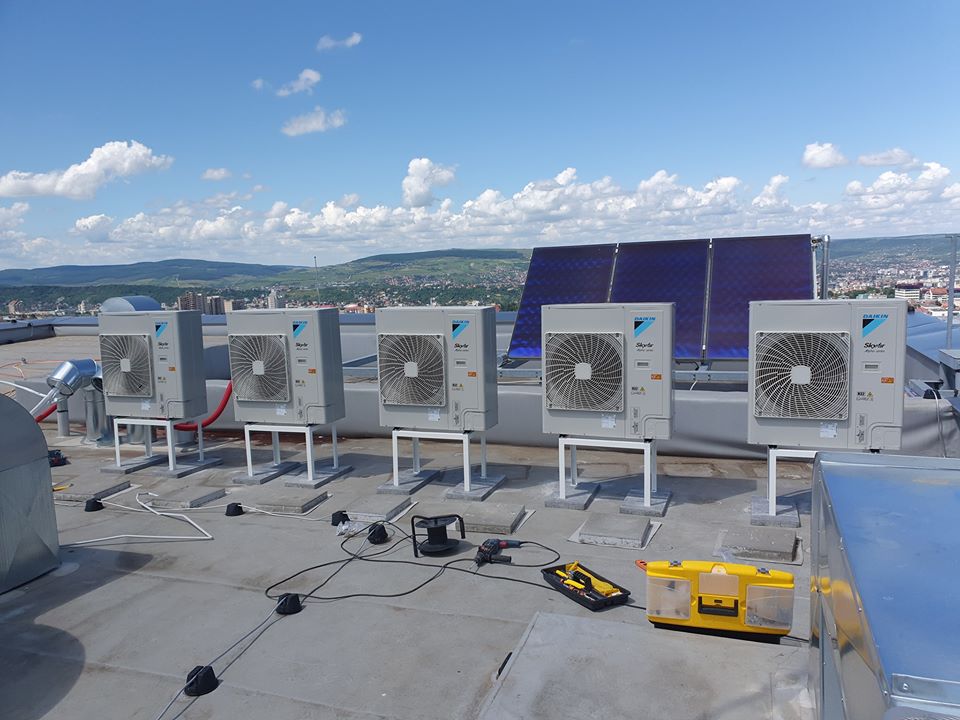 grup de unitati externe freon r32.jpg