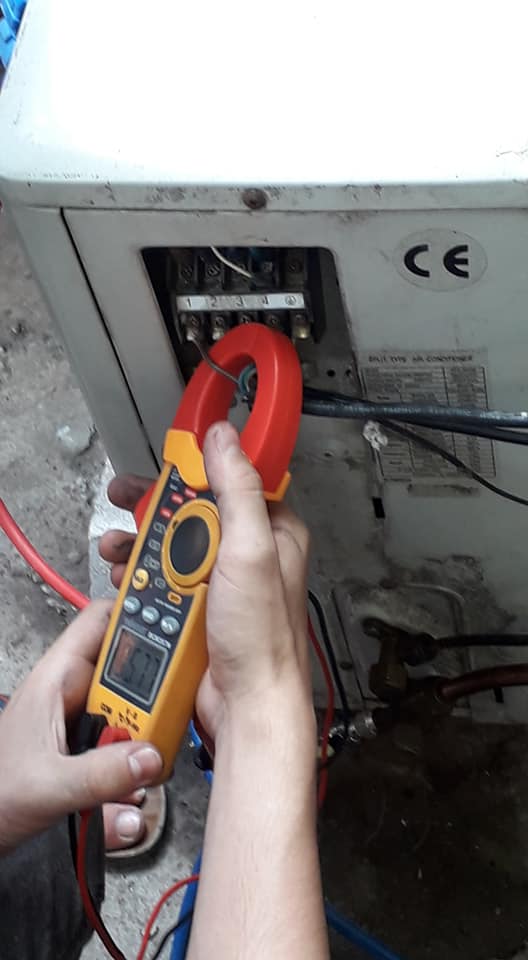 masuratori electrice curent absorbit de compresor .jpg