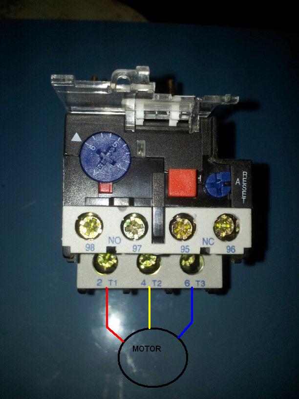 releul termic de protecţie împotriva suprasarcinii.JPG