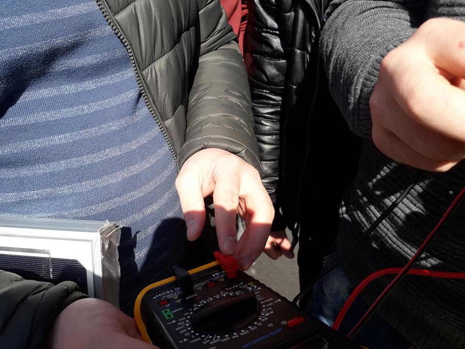 curs electrician aparatul de masura .jpg