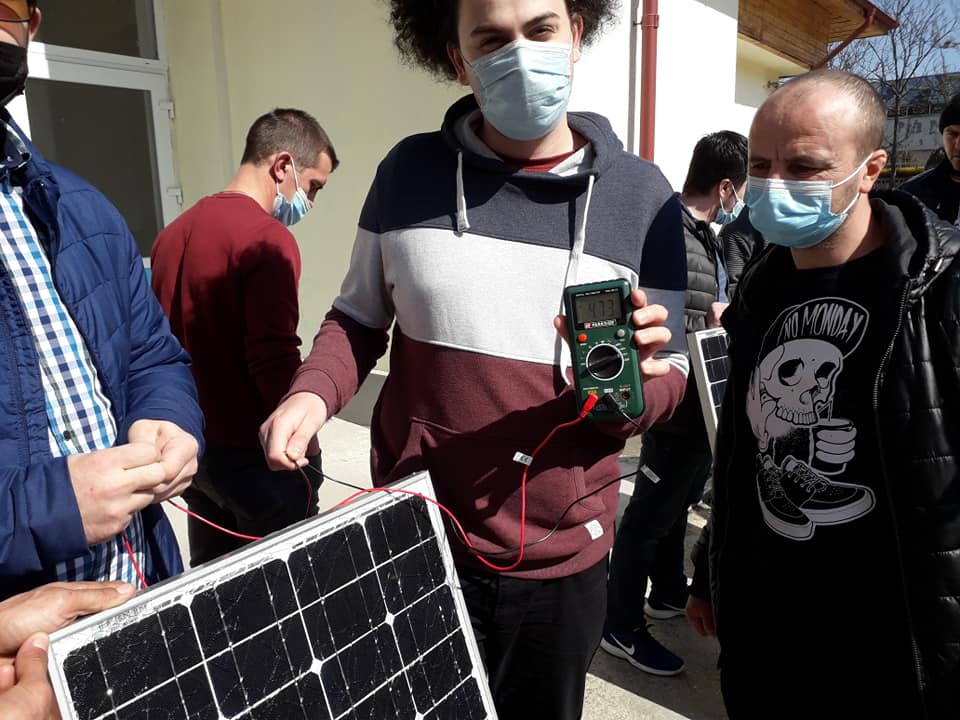 Practica panouri fotovoltaice .jpg