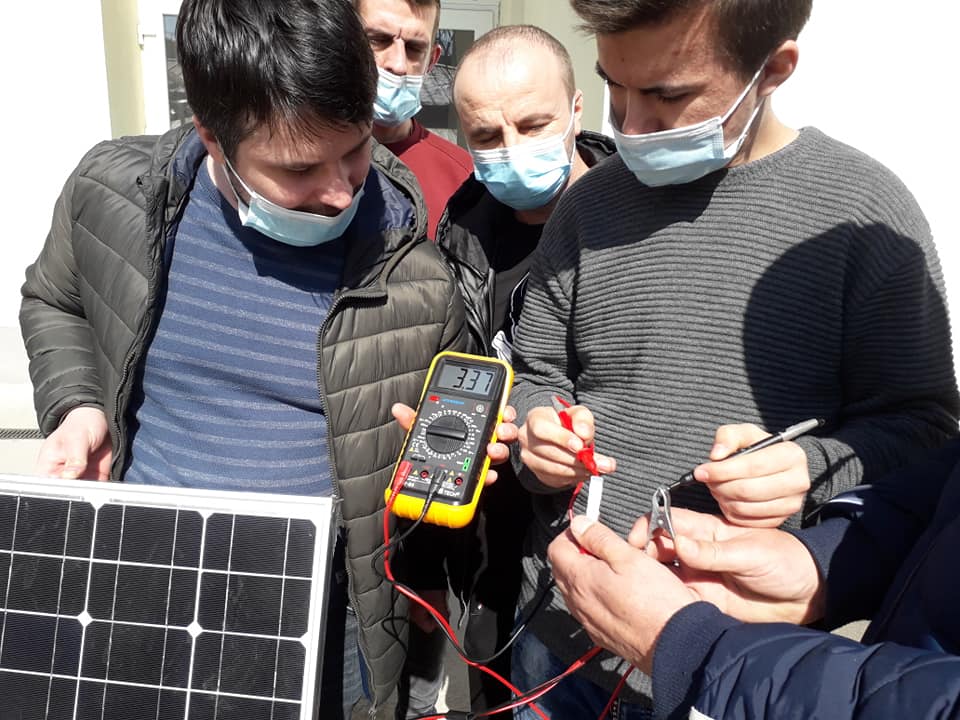 Cristi si Daniel la practica .jpg