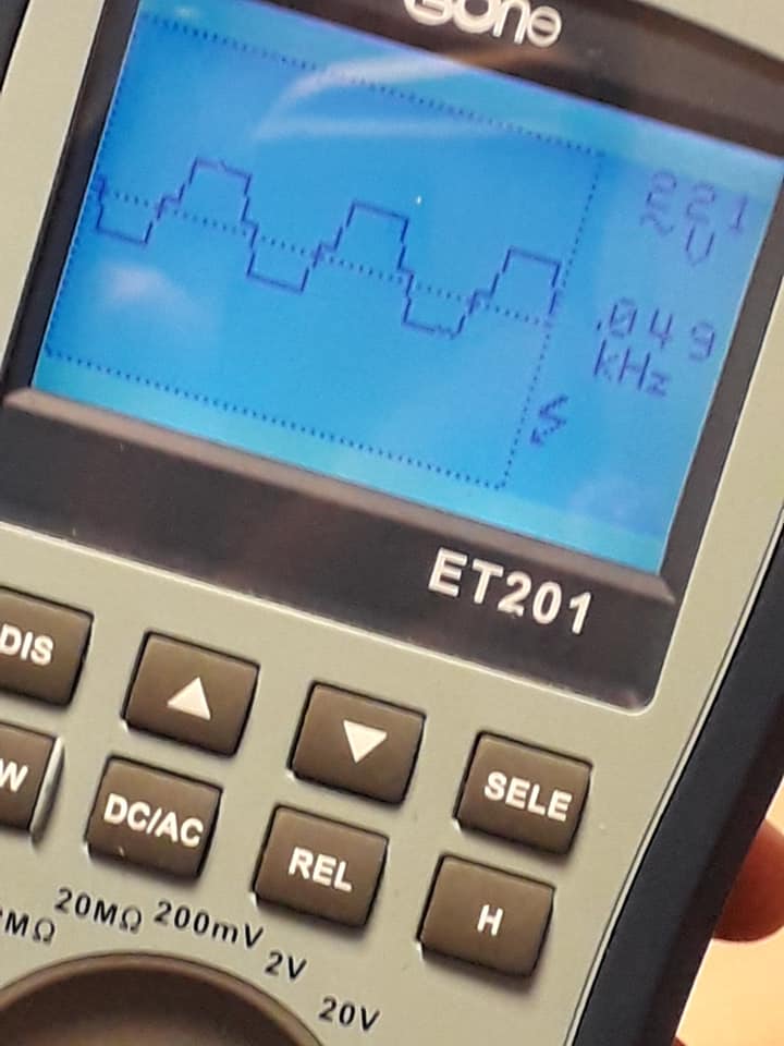 sinusoida in trepte inverter 24 V 230V P=2000 W.jpg