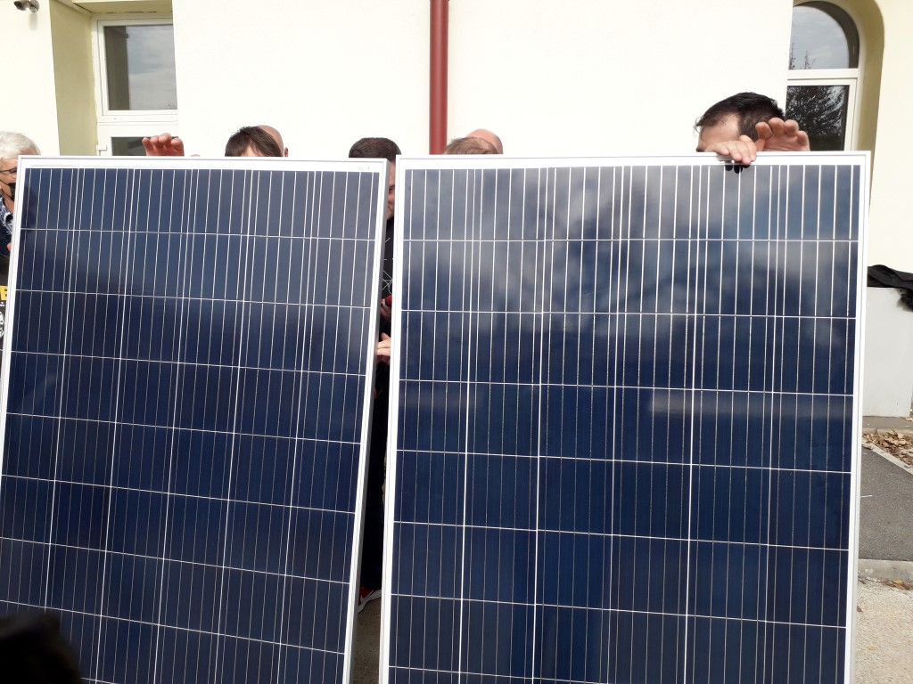 panouri fotovoltaice P'600W.jpg