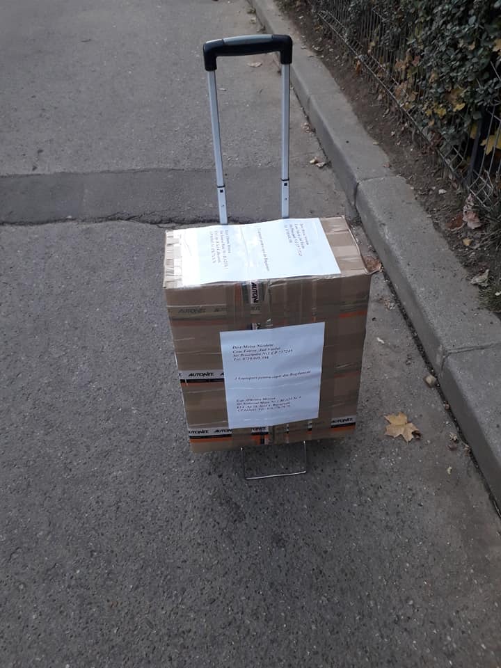 merg laptopurile spre Of Postal.jpg