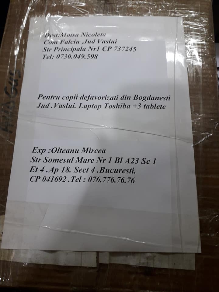 laptop si 3 tablete.jpg