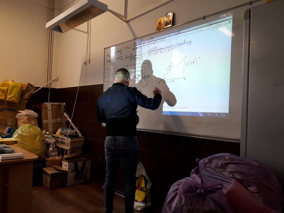 motor trifazat calcul putere reactiva.jpg