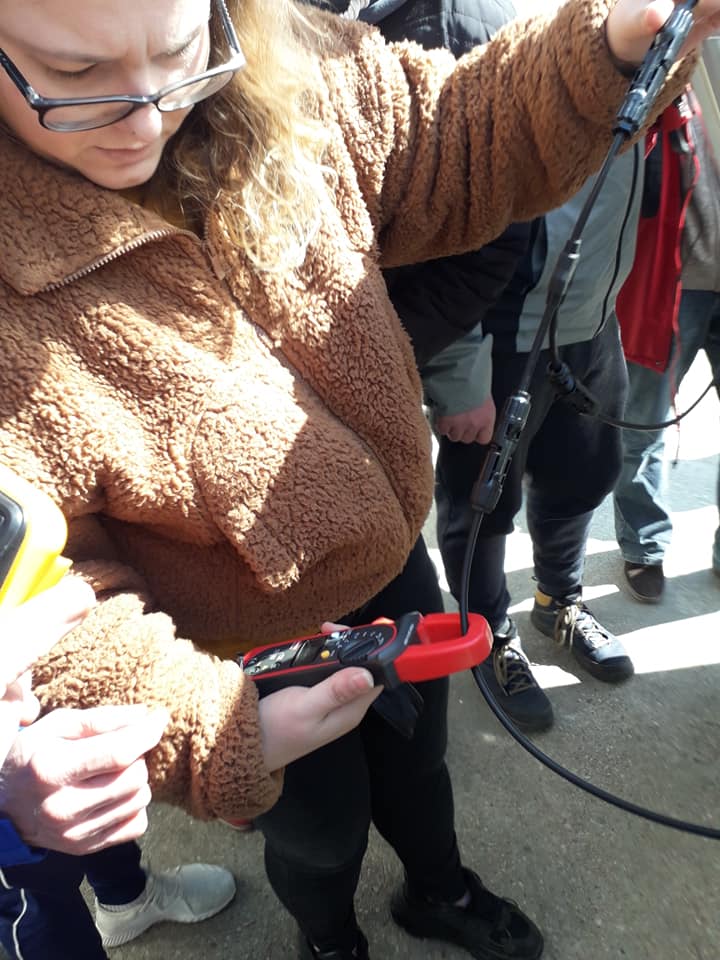 masuram curentul generat cu clamp metrul.jpg