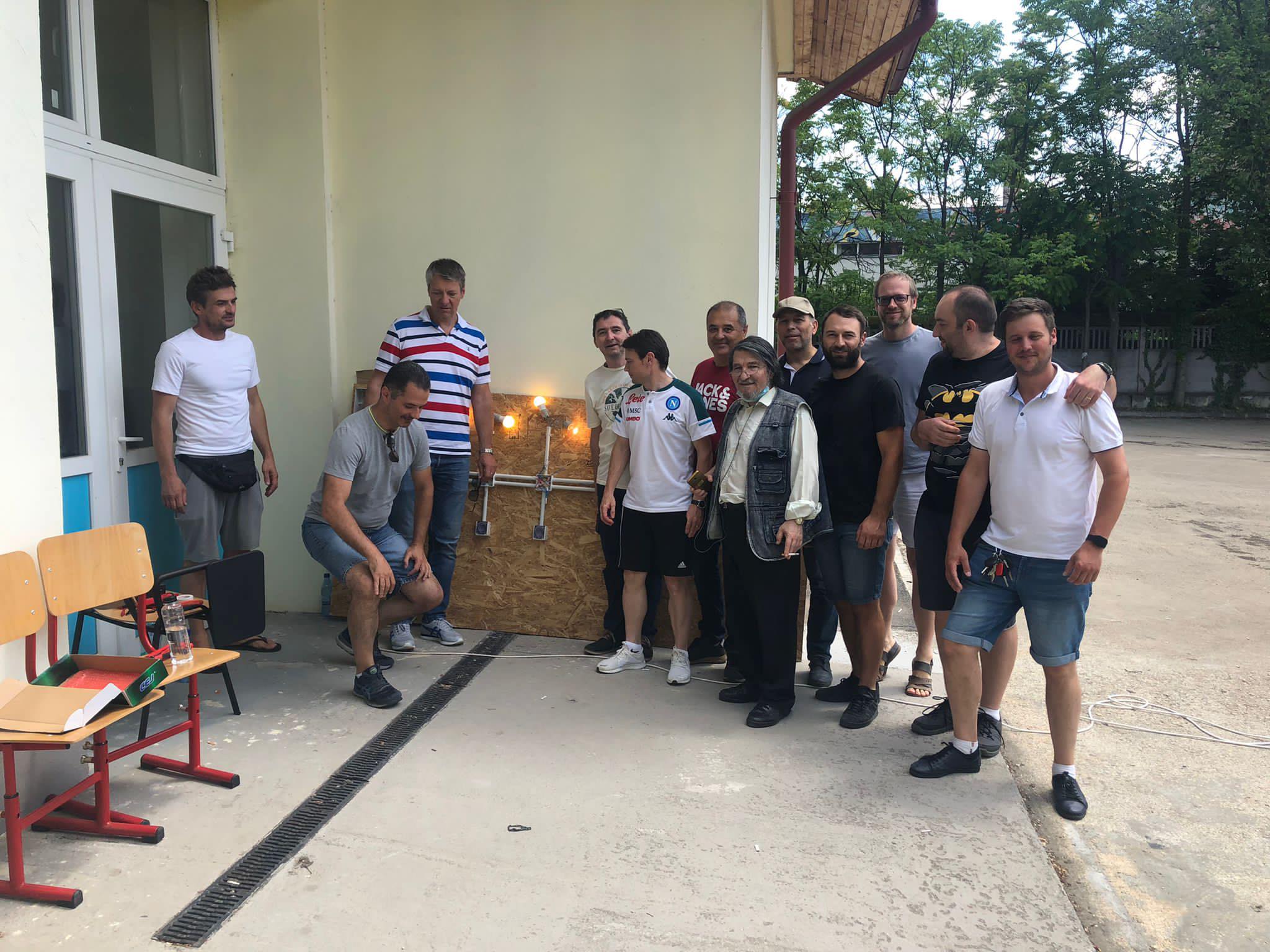 circuite de lumina si priza alimentate din inverter.jpg